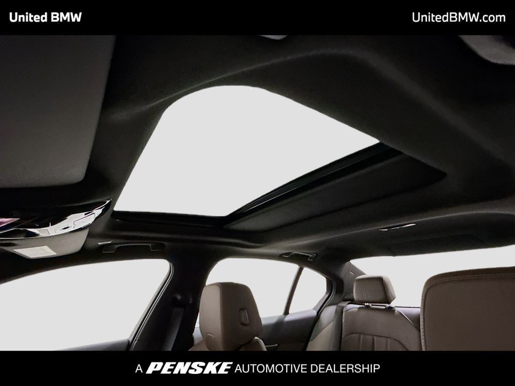 Thumbnail: 2025 BMW i5 - 12