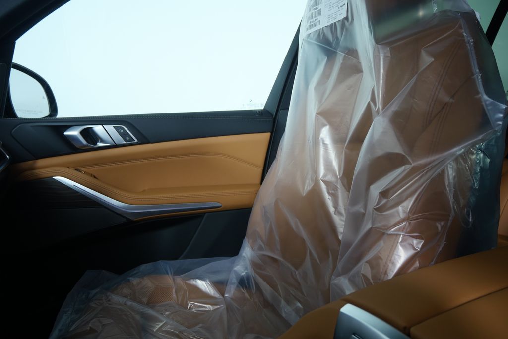 Thumbnail: 2026 BMW X5 - 23