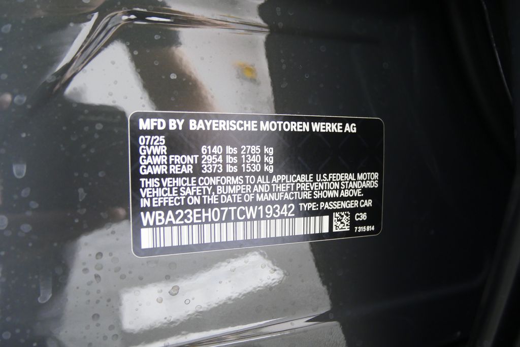 Thumbnail: 2026 BMW 7 Series - 27