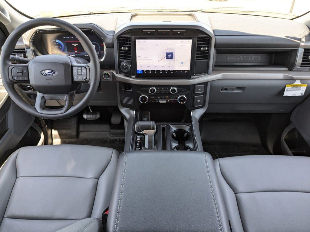 2024 Ford F-150 Lightning Pro