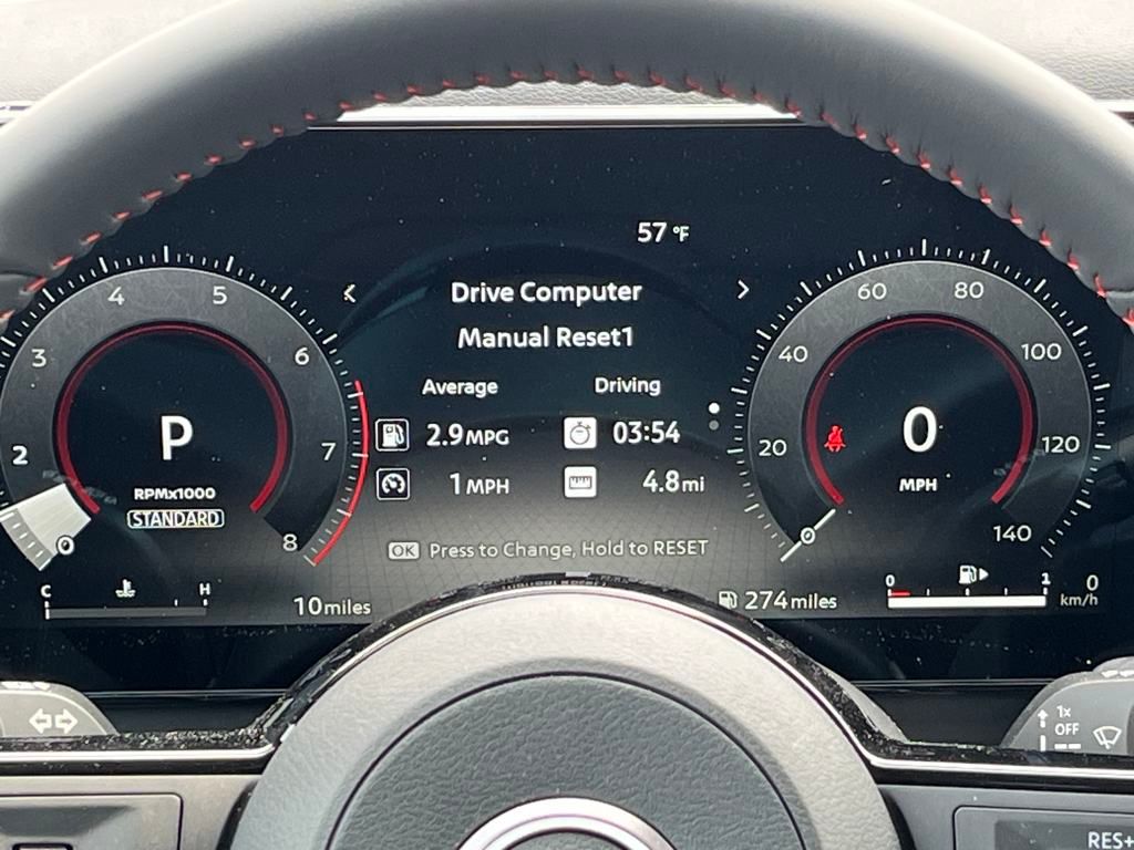 2025 Nissan Kicks SR photo