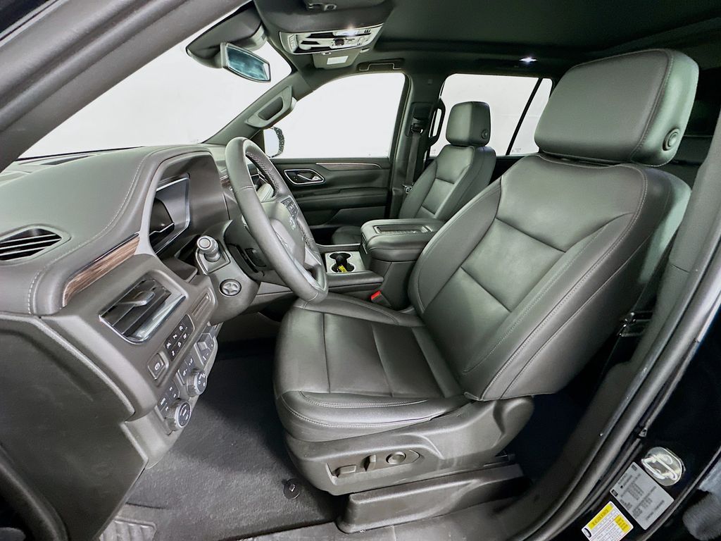 Thumbnail: 2023 Chevrolet Tahoe - 21