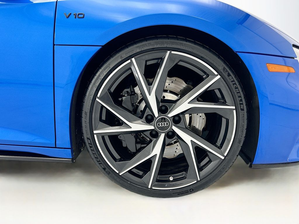 Thumbnail: 2021 Audi R8 - 27