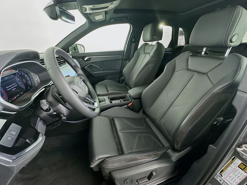Thumbnail: 2020 Audi Q3 - 22
