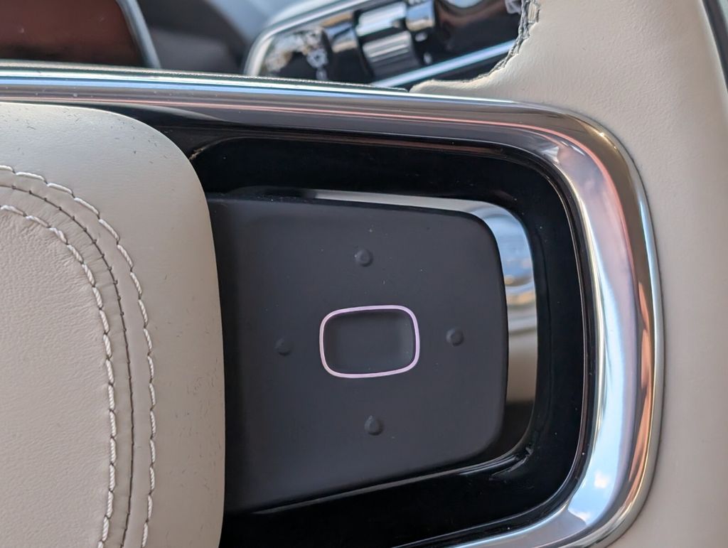 new 2025 Lincoln Nautilus car, priced at $55,728