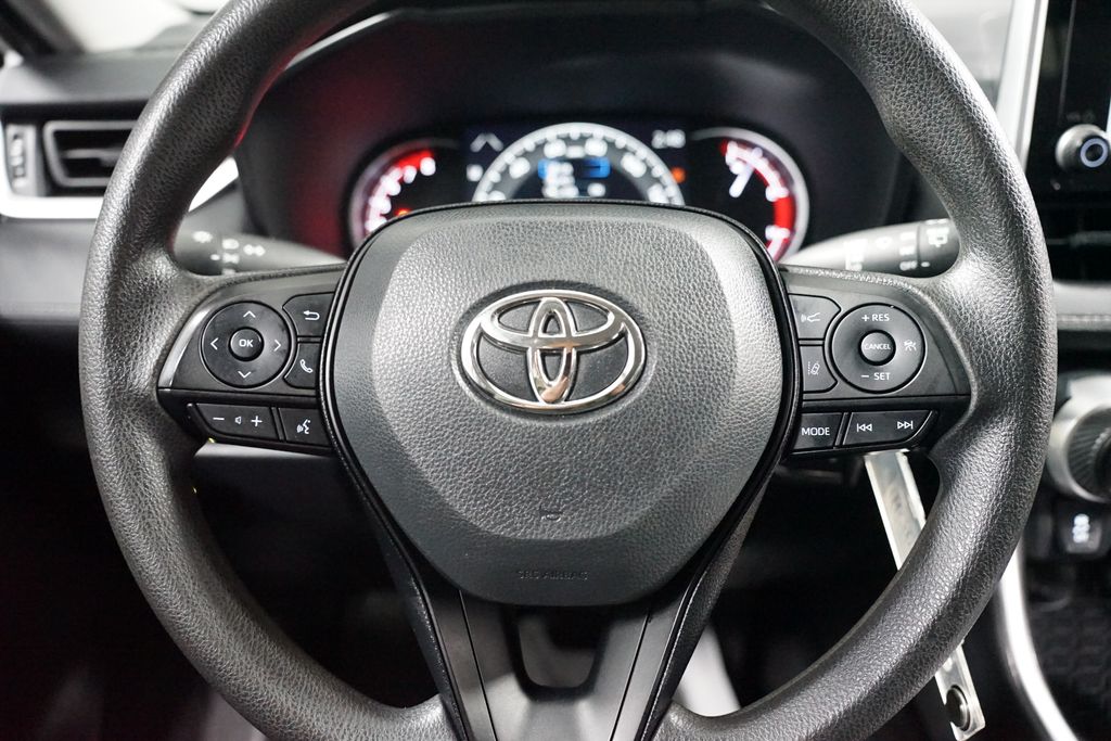 Thumbnail: 2023 Toyota RAV4 - 12