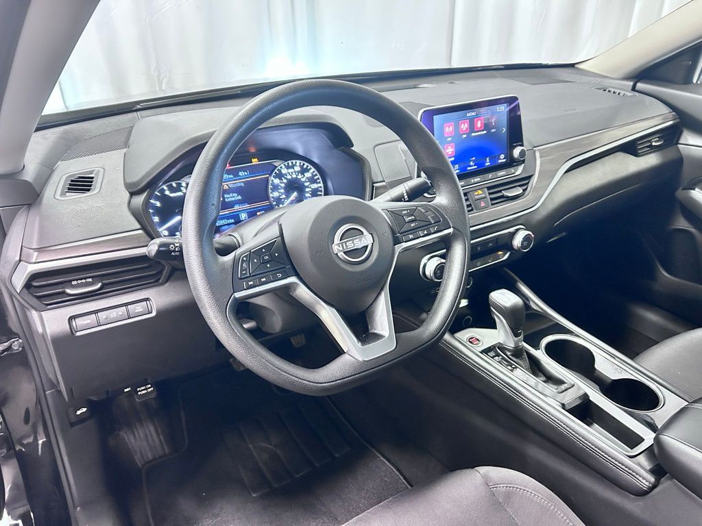 used 2023 Nissan Altima car, priced at $17,962