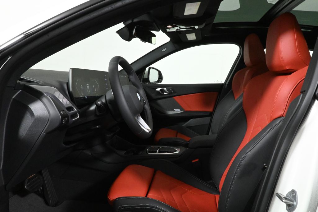 Thumbnail: 2025 BMW 2 Series - 3