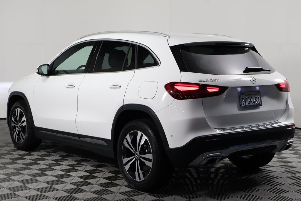 Thumbnail: 2025 Mercedes-Benz GLA - 6