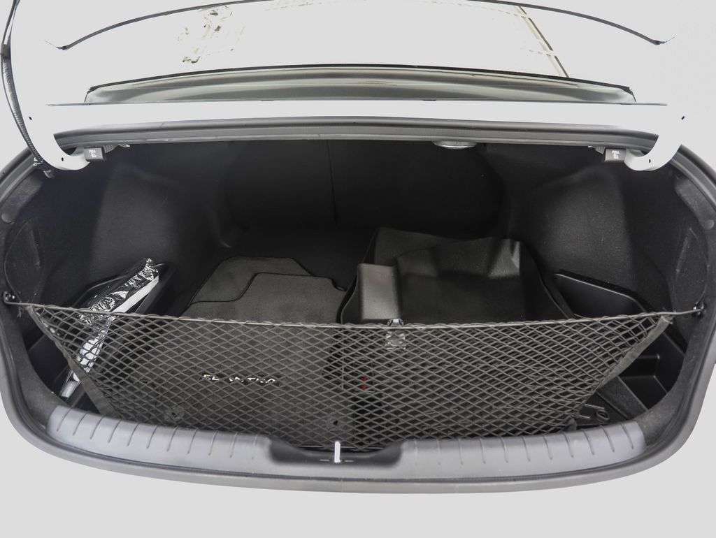 2024 Hyundai Elantra Limited Edition 22