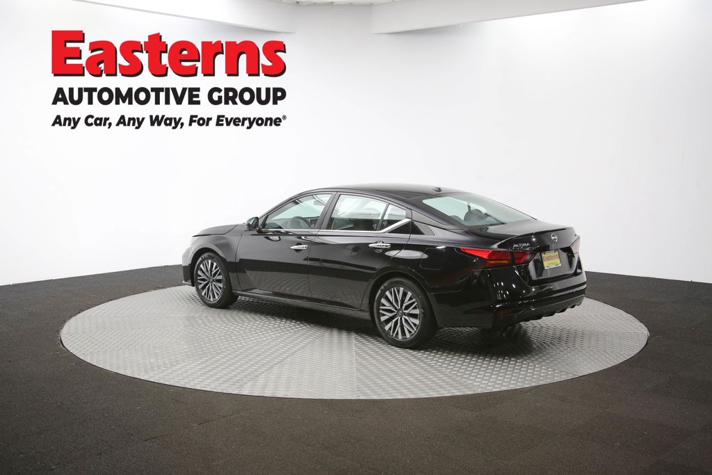 Used 2024 Black Nissan 2.5 SV image 60