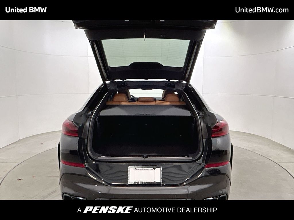 Thumbnail: 2026 BMW X6 - 22