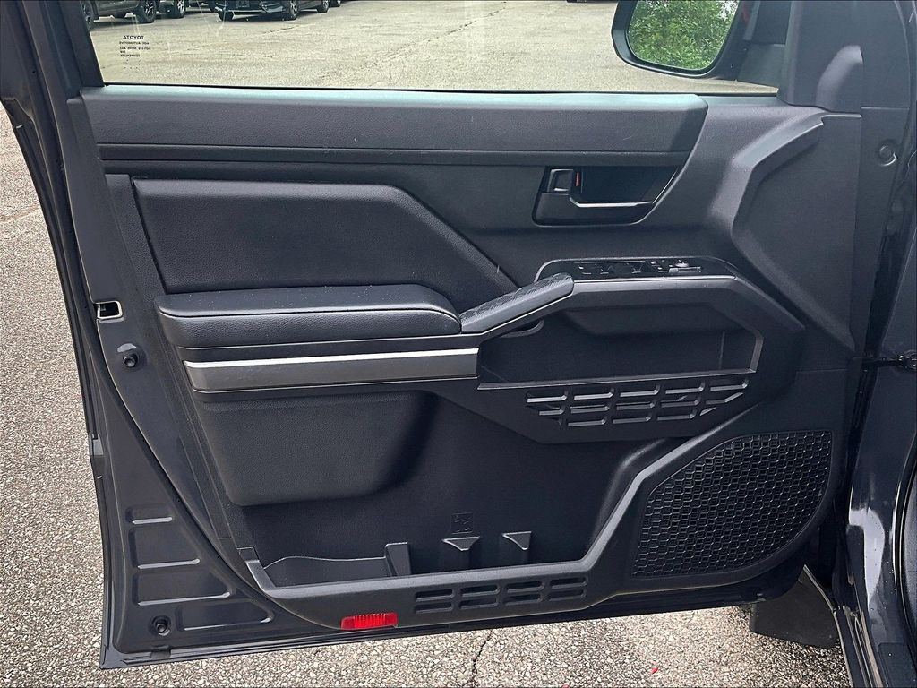 2024 Toyota Tacoma — photo 9