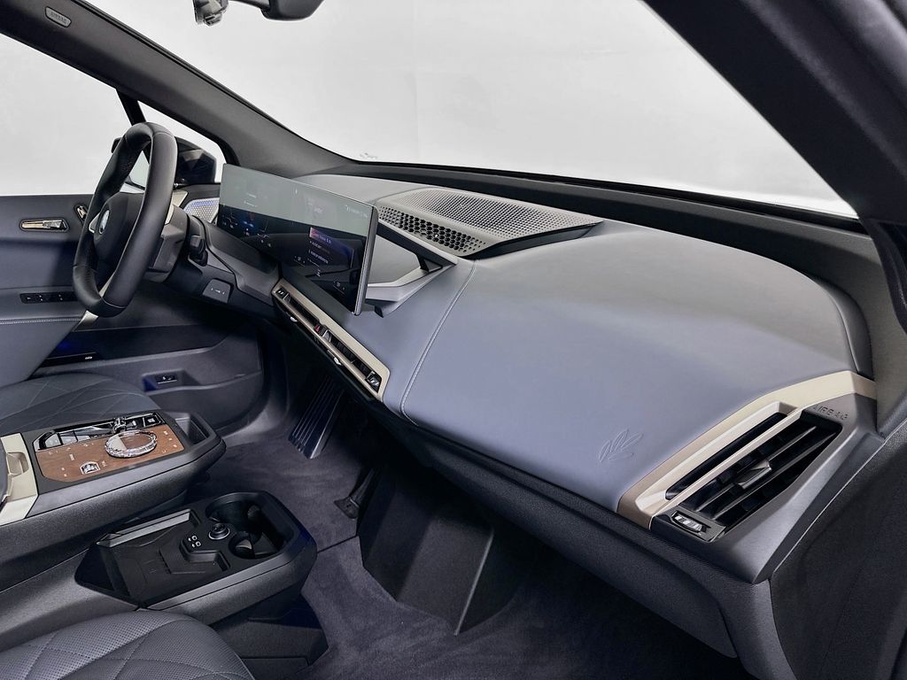 Thumbnail: 2023 BMW iX - 28