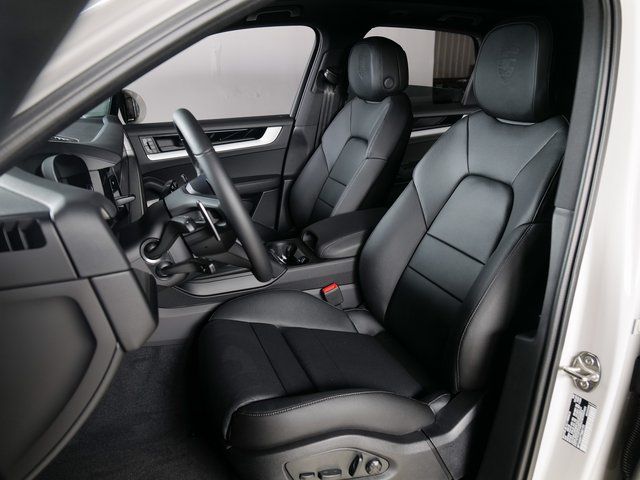 2026 Porsche Cayenne Base - Photo 5