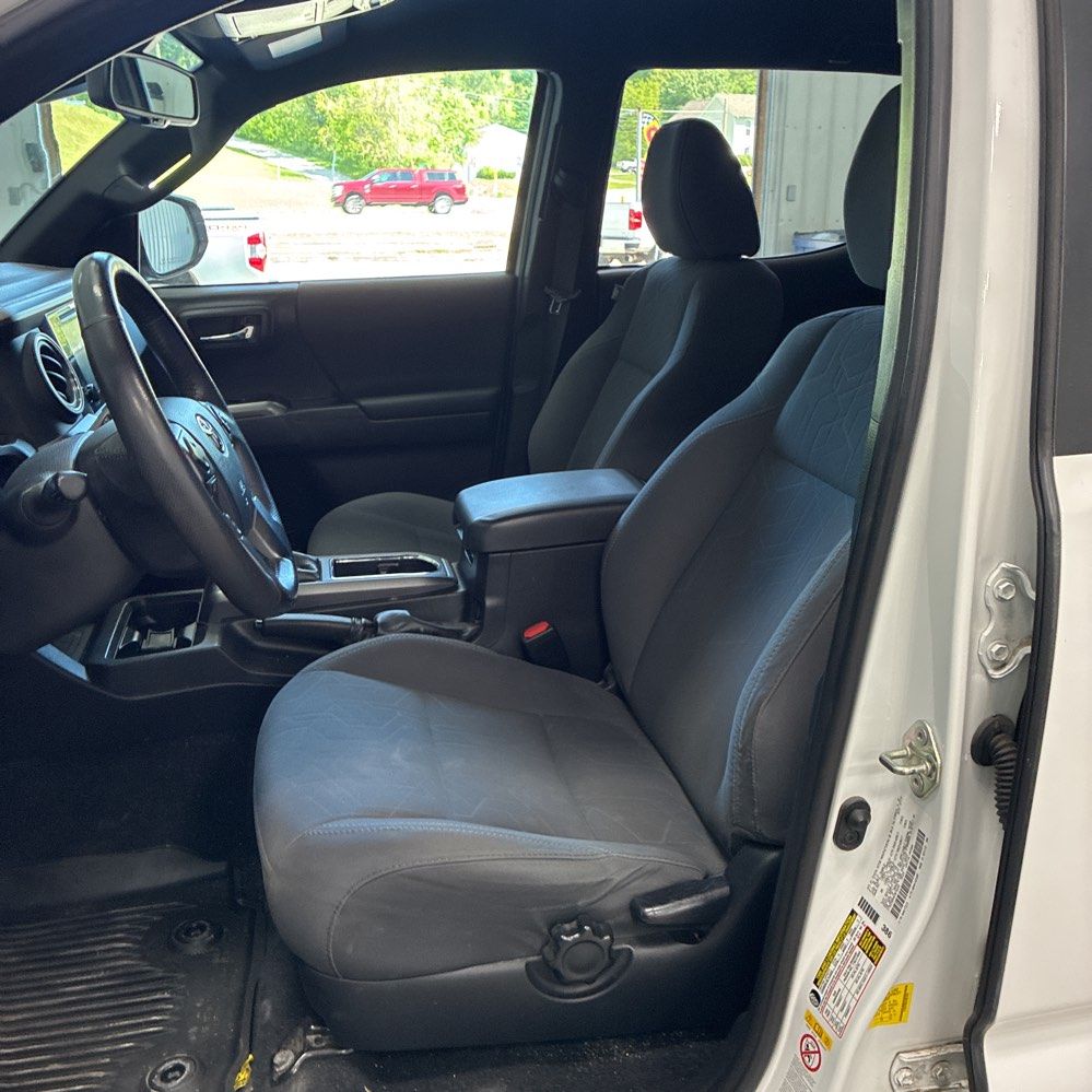 2019 Toyota Tacoma TRD Sport White at Bob King Buick GMC