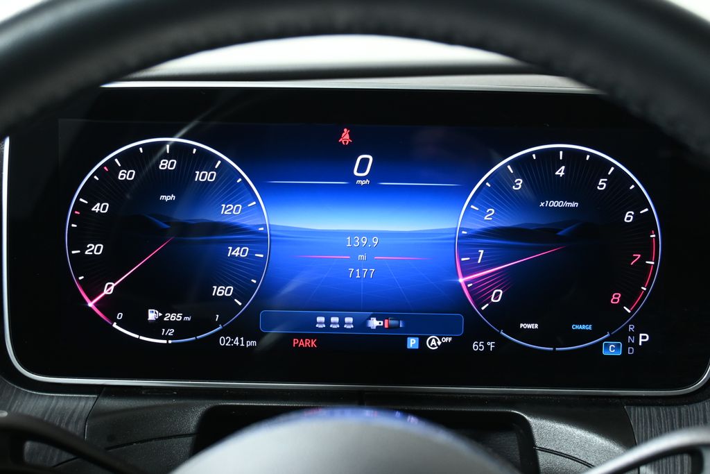 Thumbnail: 2025 Mercedes-Benz C-Class - 19