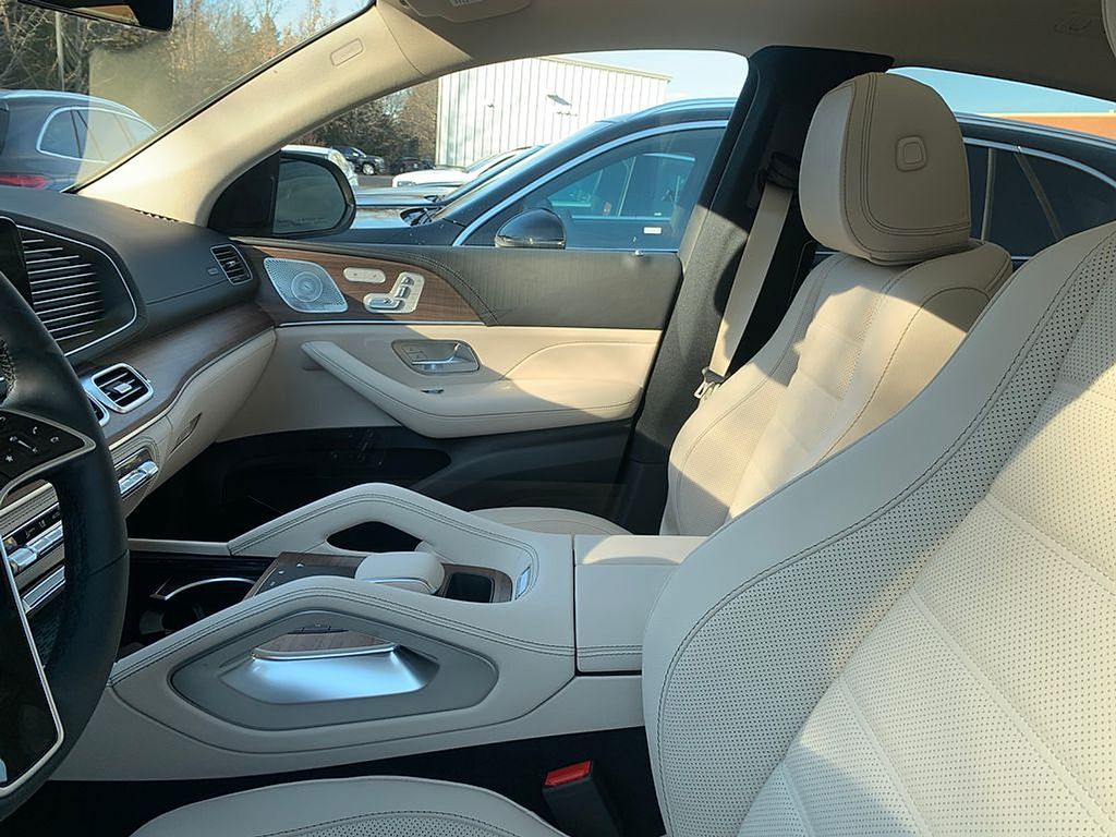 Thumbnail: 2026 Mercedes-Benz GLE - 3