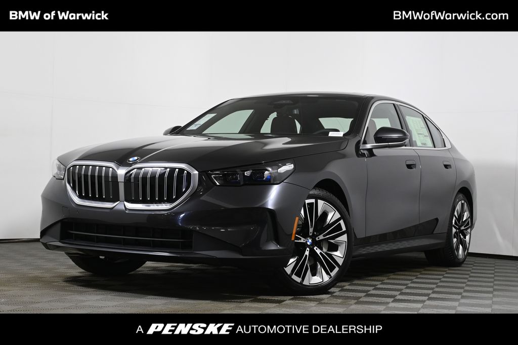 Thumbnail: 2026 BMW 5 Series - 1