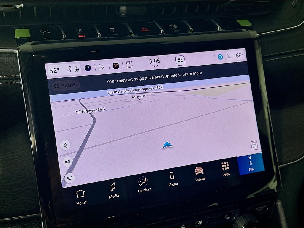 New 2025 Silver Jeep Overland image 15