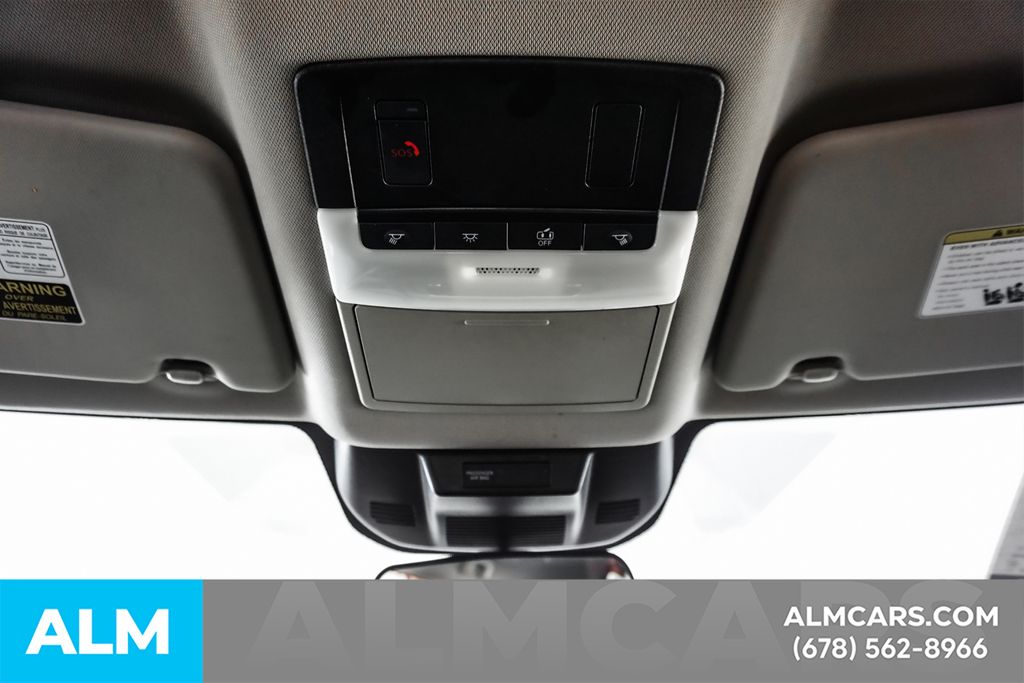 Used 2022 Gray Nissan SV image 54