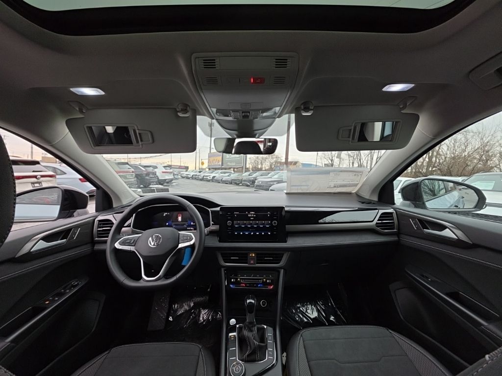 2026 Volkswagen Taos 1.5T SE Black Gray at Sutliff Volkswagen