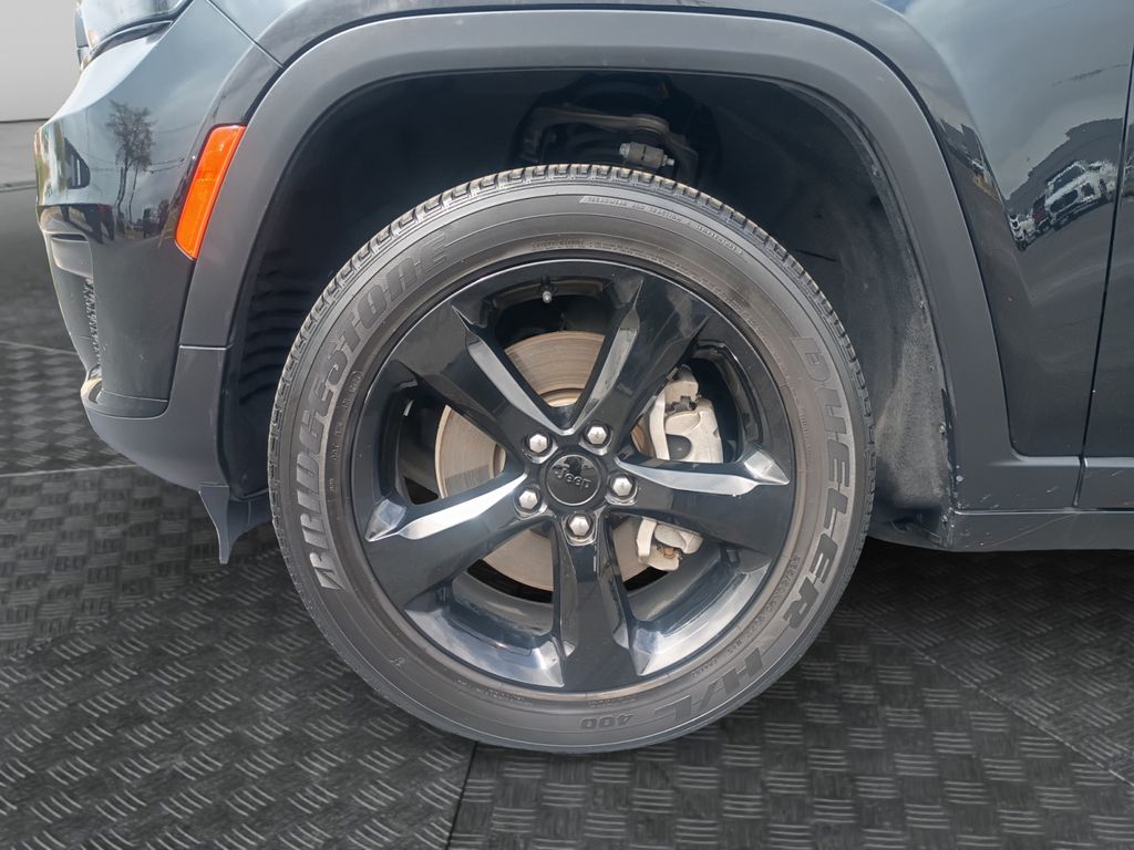 Used Car 2021 Jeep Grand Cherokee L  Altitude For Sale Under $25,000 In Austin, Texas