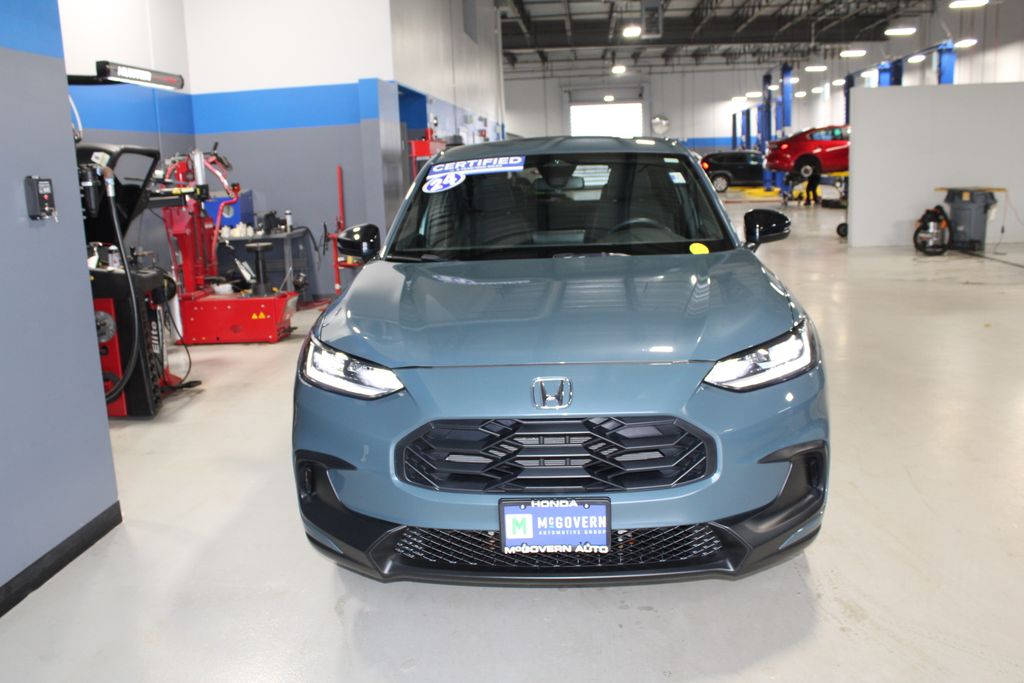 View vehicle photo 3