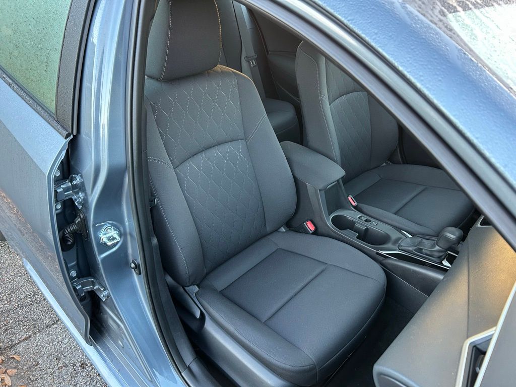 Thumbnail: 2025 Toyota Corolla - 15