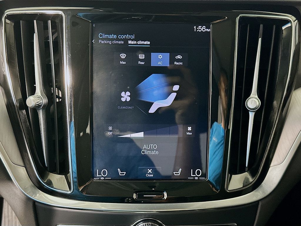 Thumbnail: 2020 Volvo S60 - 16