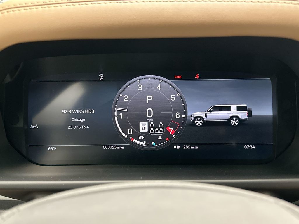 Thumbnail: 2025 Land Rover Defender - 17