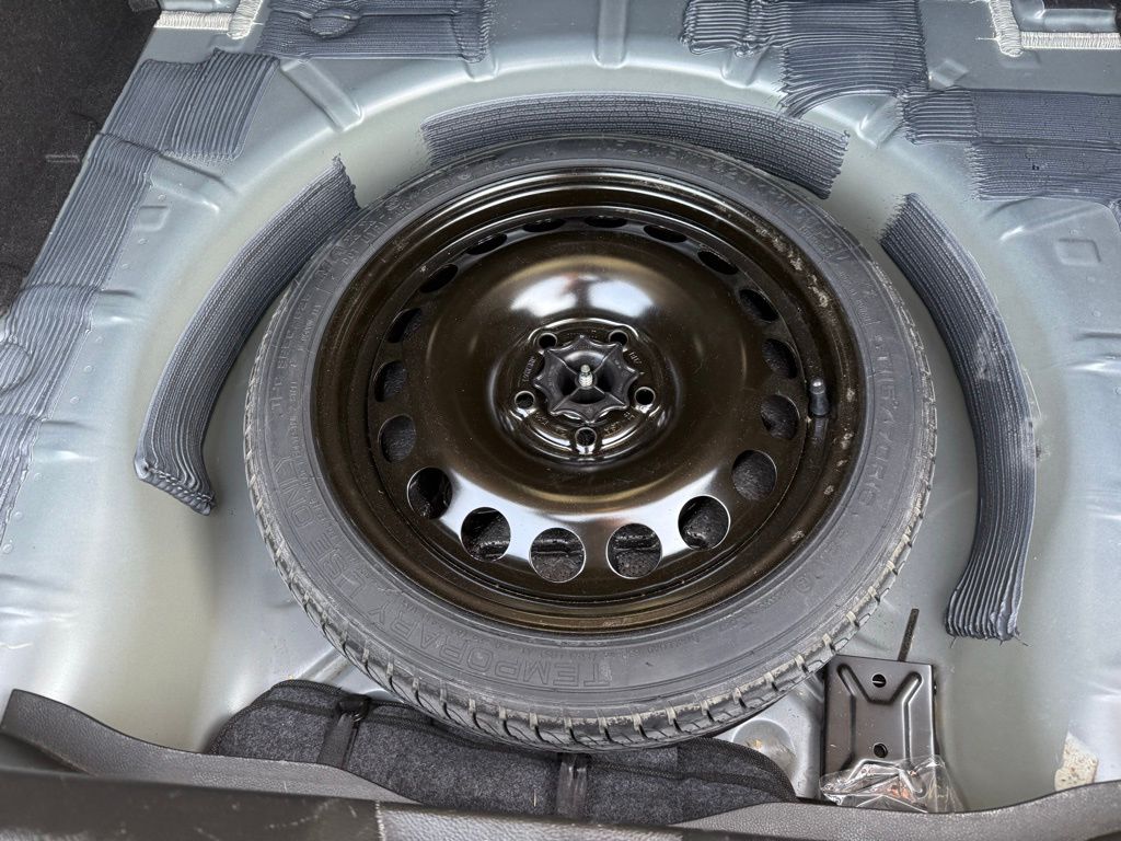 Thumbnail: 2016 Chevrolet Cruze - 27