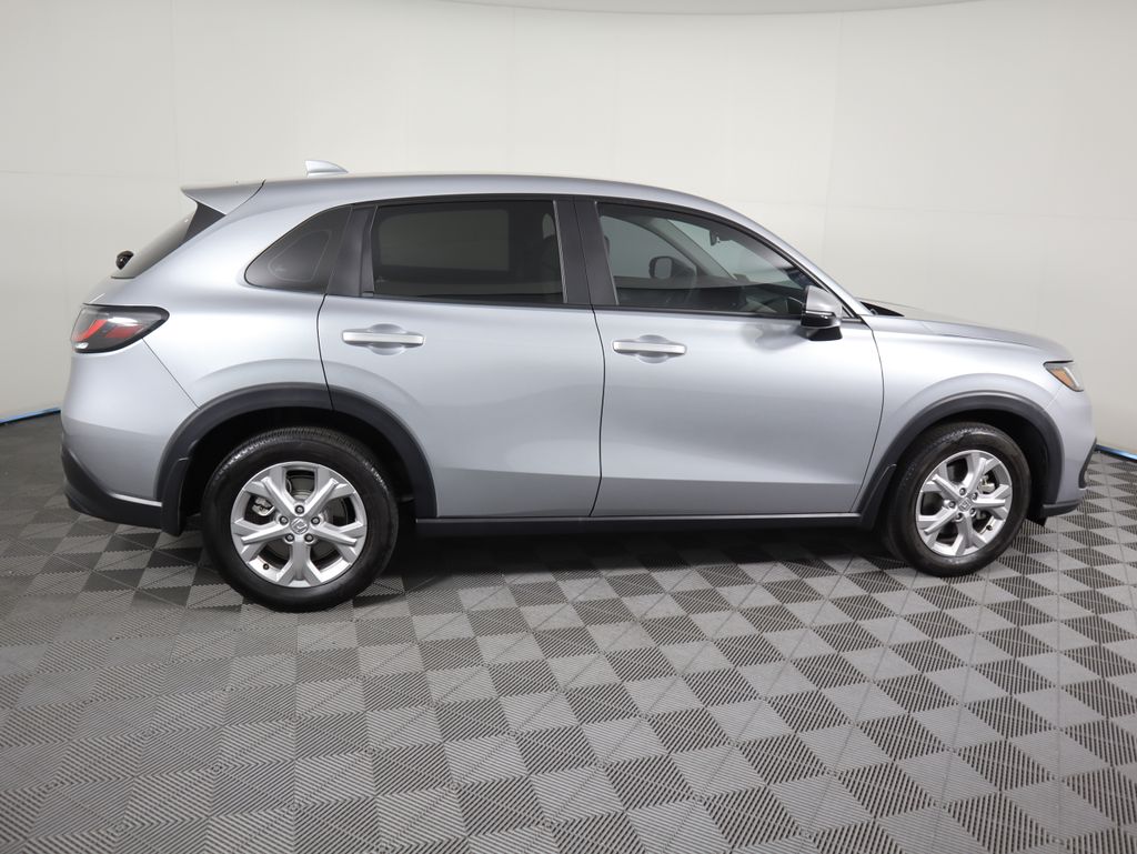 Thumbnail: 2025 Honda HR-V - 4