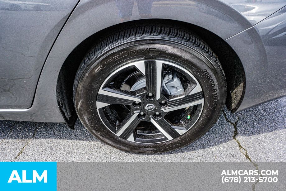 Used 2024 Gray Nissan SV image 17