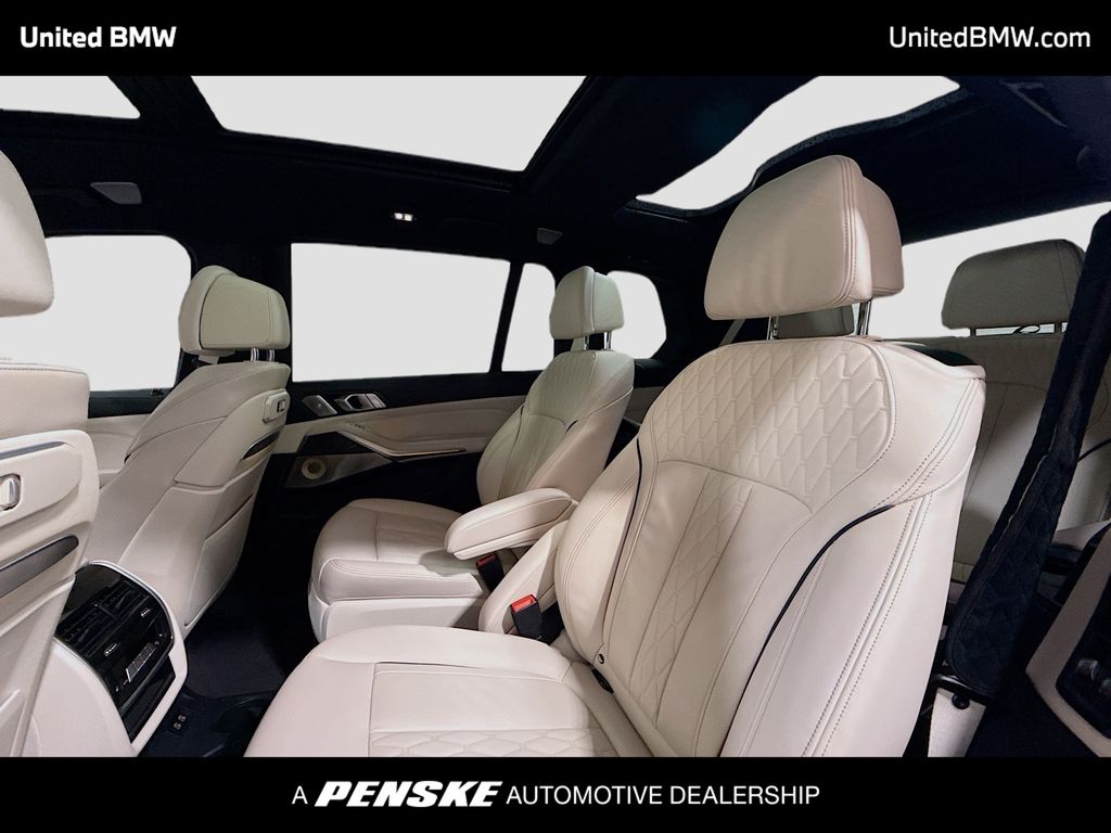 Thumbnail: 2023 BMW X7 - 13