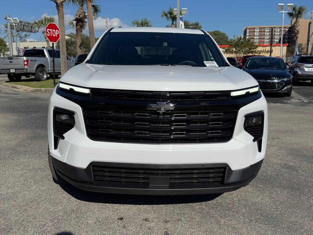 2025 Chevrolet Traverse LT 3