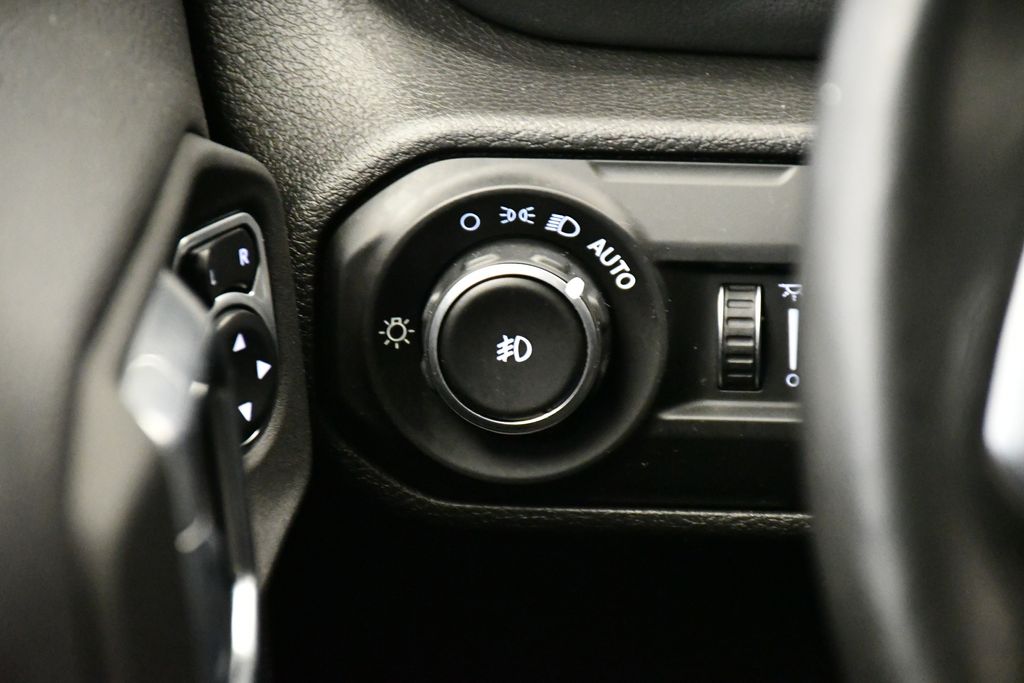 2021 Jeep Wrangler Unlimited Sahara 17
