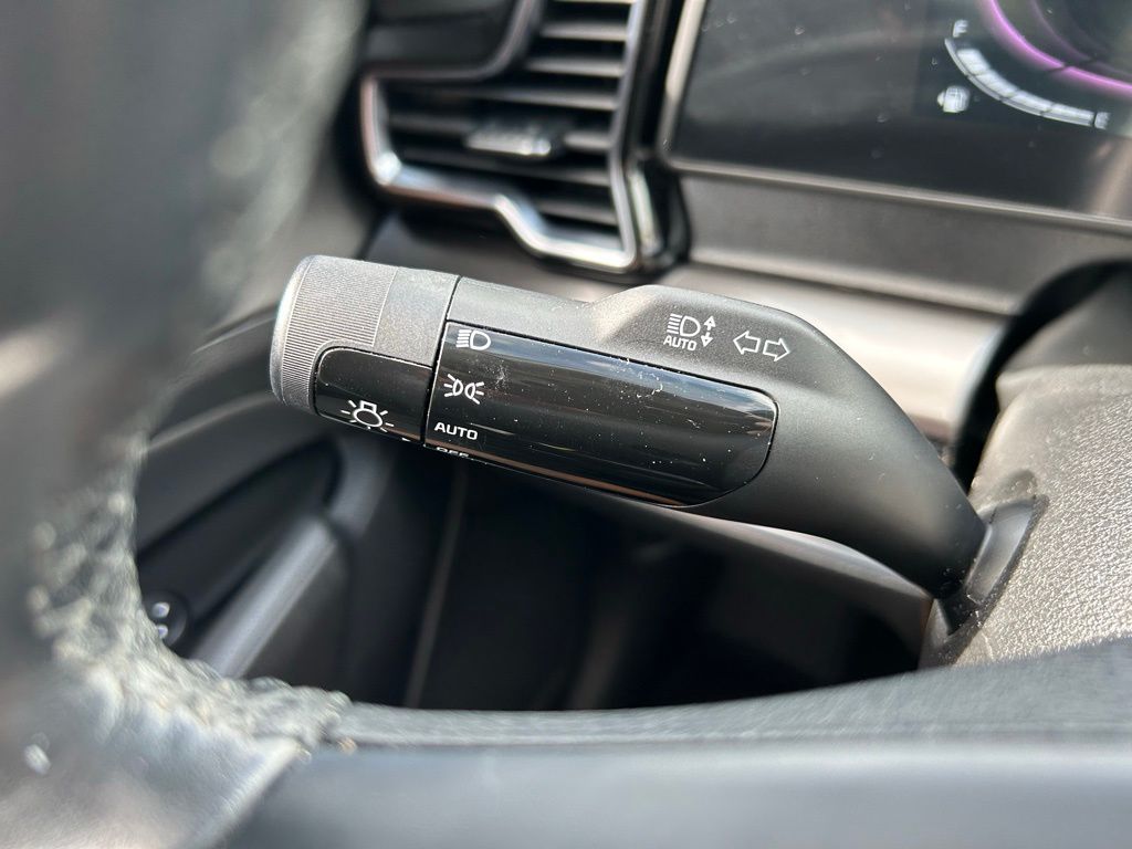 Thumbnail: 2023 Kia Sportage - 21