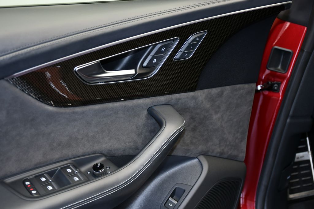 Thumbnail: 2021 Audi SQ8 - 5