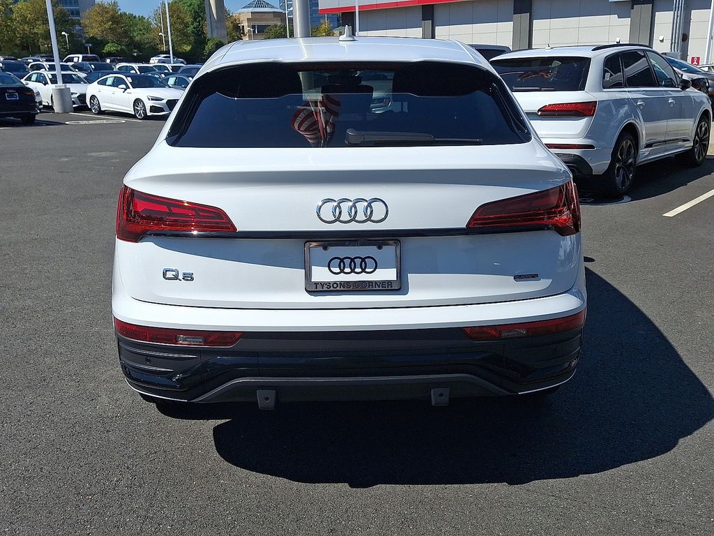 Thumbnail: 2022 Audi Q5 - 5