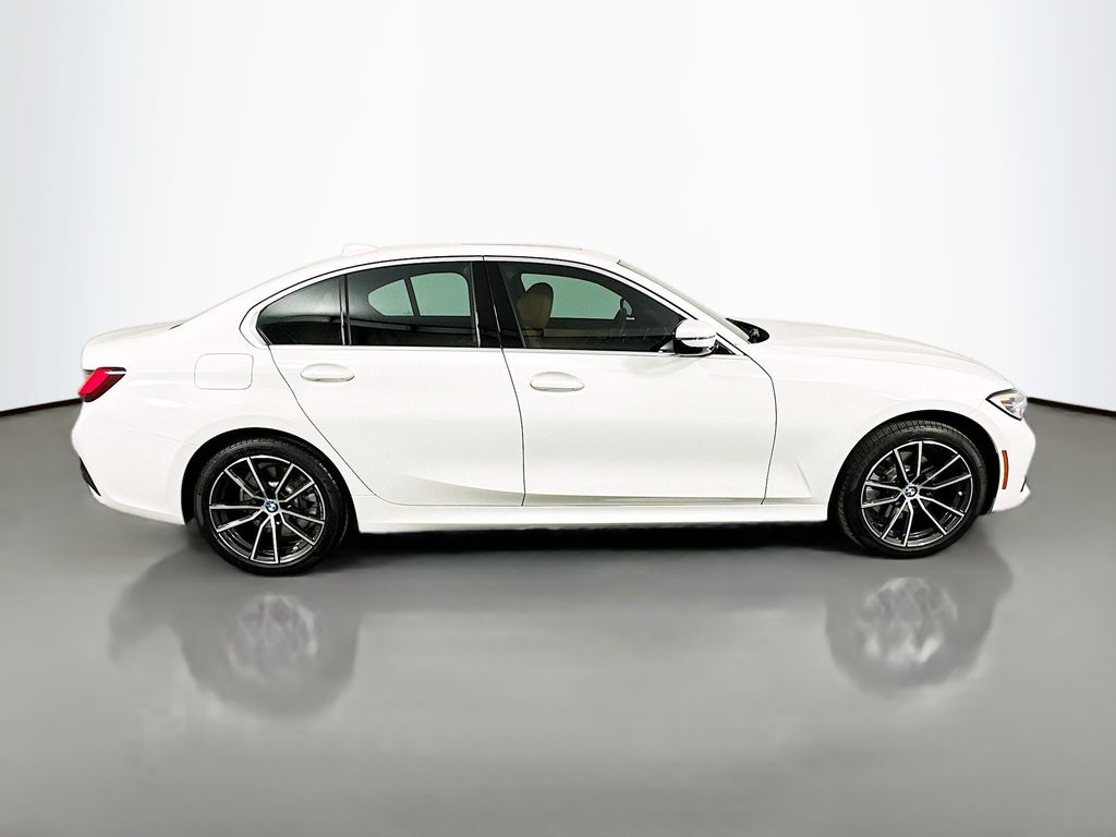 Thumbnail: 2022 BMW 3 Series - 4