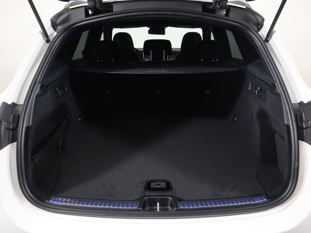 Thumbnail: 2026 Mercedes-Benz GLC - 30