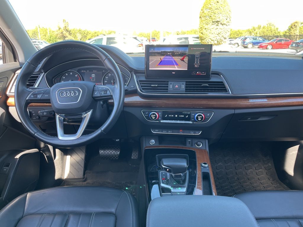 Thumbnail: 2023 Audi Q5 - 16