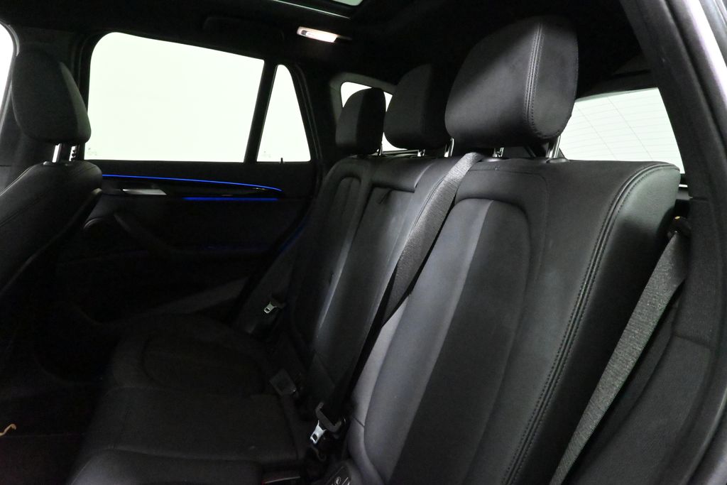 2022 BMW X1 xDrive28i 5