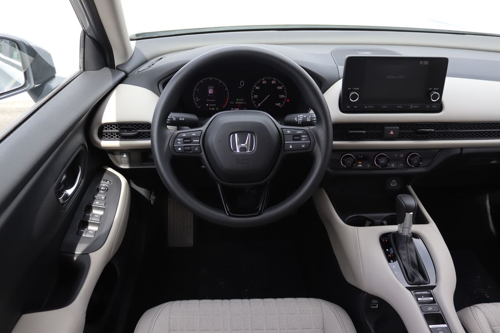 2025 Honda HR-V LX 18