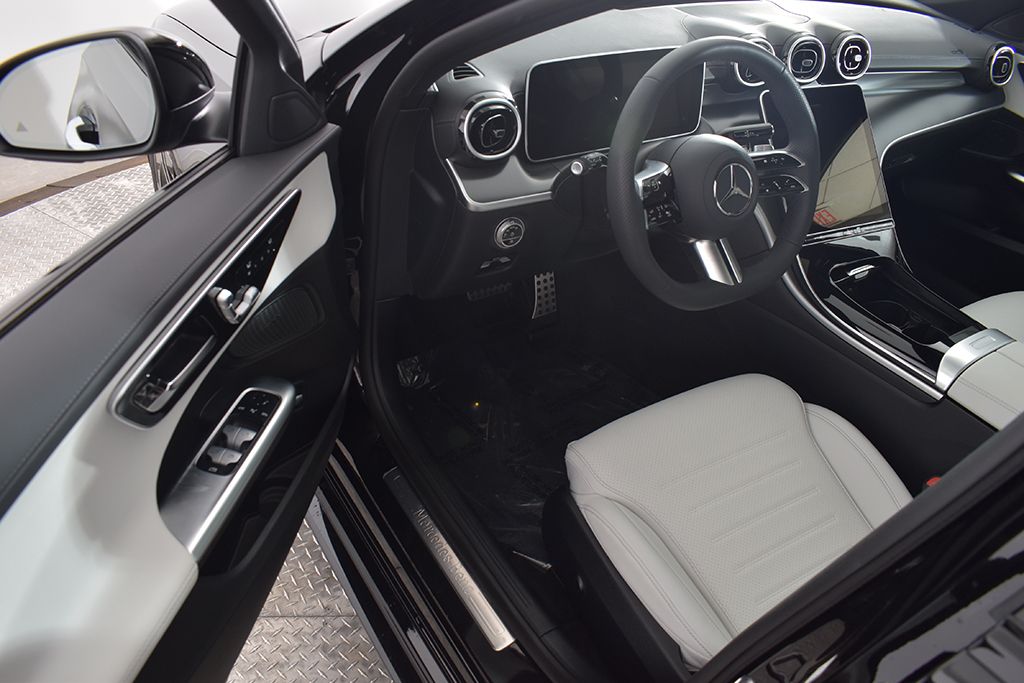 Thumbnail: 2026 Mercedes-Benz C-Class - 14