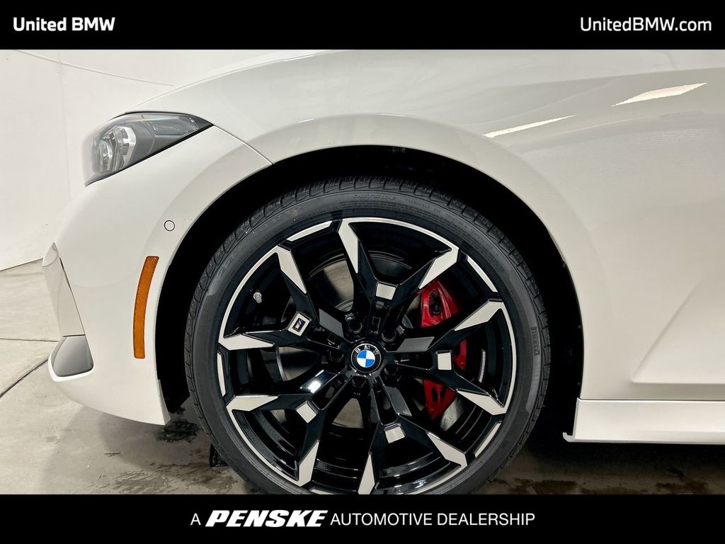 2025 BMW 3 Series 330i 10