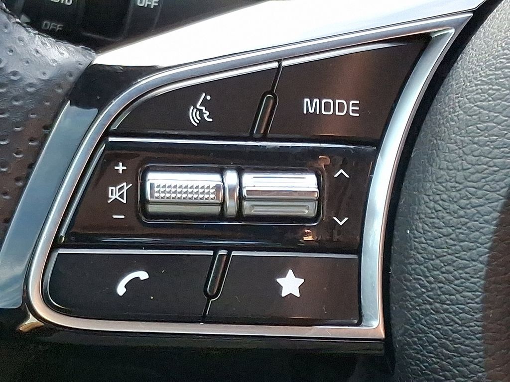 2022 Kia Forte GT-Line 21