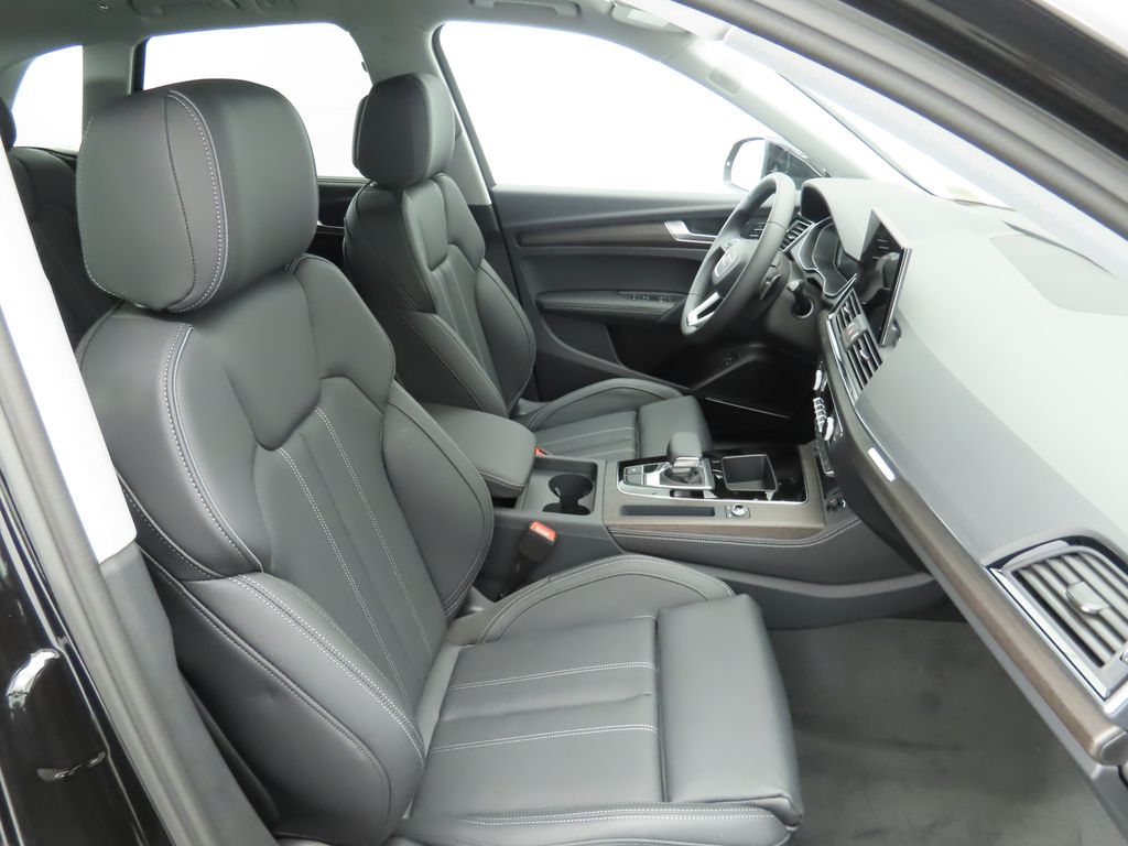 2025 Audi Q5  22
