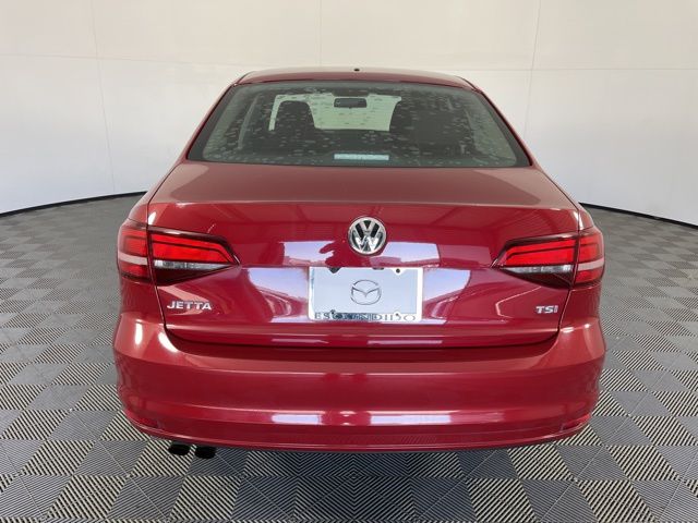 Thumbnail: 2017 Volkswagen Jetta - 5